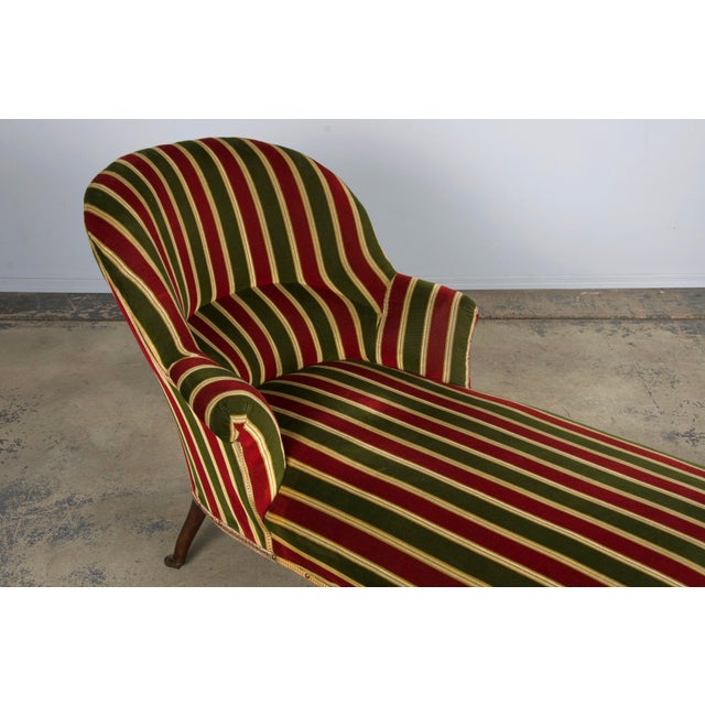 A traditional late 19th-century Napoleon III chaise lounge or daybed, sourced from Provence, France. Beautifully...