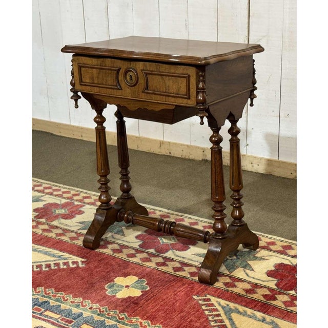 19th Century 19th Century Walnut Dressing Table For Sale - Image 5 of 18