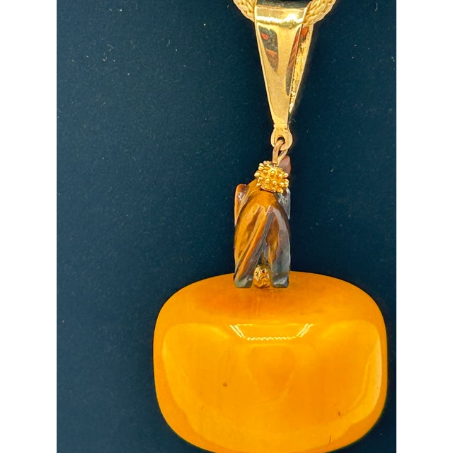 1940s 1940s Bakelite Amber Necklace W/ Tiger’s Eye Elephant Pendant & Gold Chain Tassels For Sale - Image 5 of 8