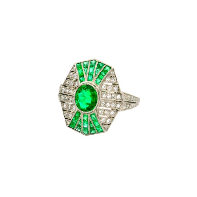 Contemporary Emerald Diamond Platinum Art-Deco Style Ring, Size 7.5 For Sale - Image 3 of 6