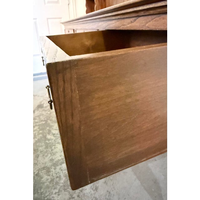 Mid-Century English Georgian Style Oak Welsh Dresser & Open Plate Rack For Sale - Image 12 of 12