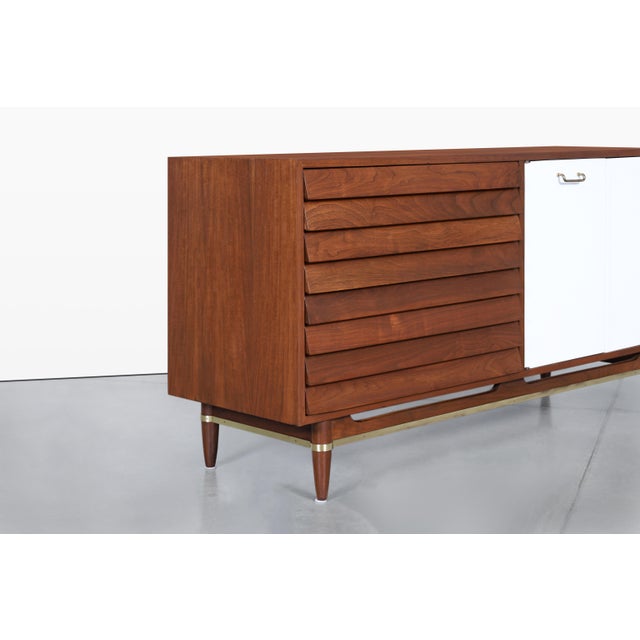 Wood Mid-Century Modern Walnut and Lacquer Credenza by American of Martinsville For Sale - Image 7 of 15