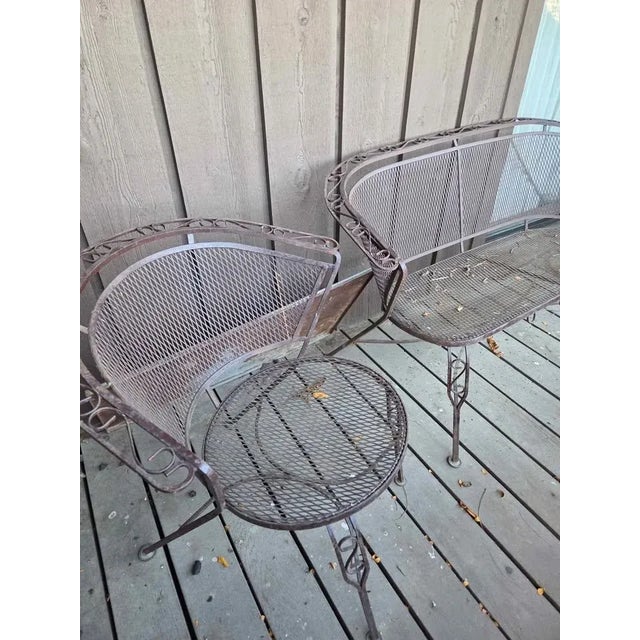 Brown Vintage Wrought Iron Woodard Salterini Style Mid Century Outdoor Patio Set For Sale - Image 8 of 9