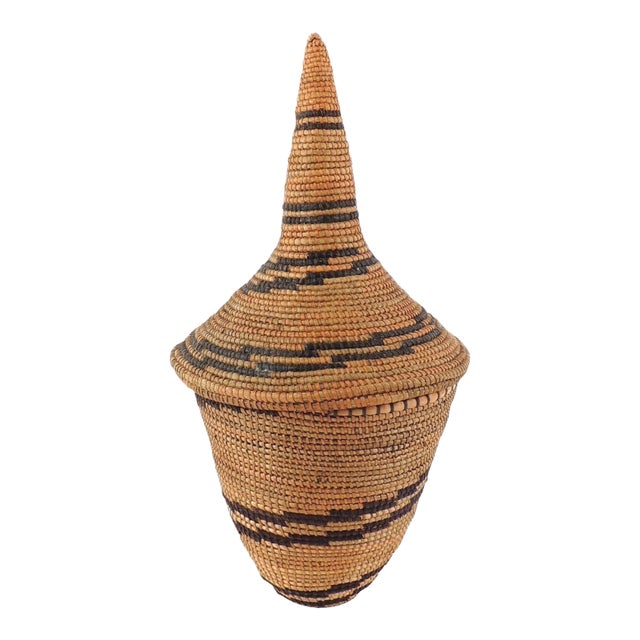 Early 20th Century Tutsi Basket with Lid Rwanda For Sale