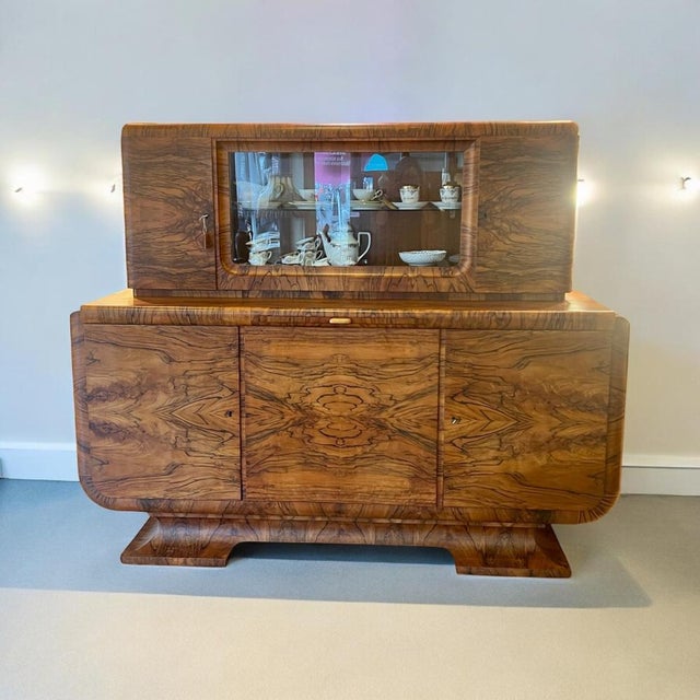Art Deco Buffet with Olive Wood Veneer and Extendable Marble Worktop, 1922 For Sale - Image 12 of 15