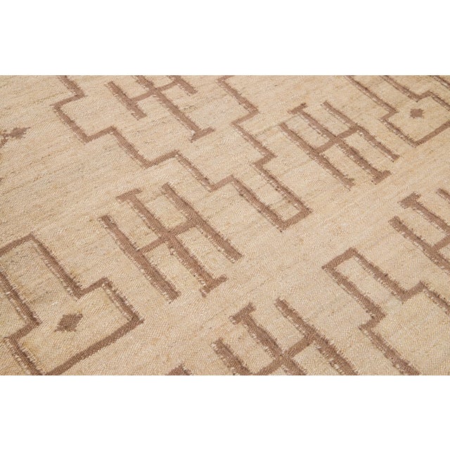 Handmade Modern Tan Dhurrie Natural Jute & Wool Rug For Sale - Image 9 of 9
