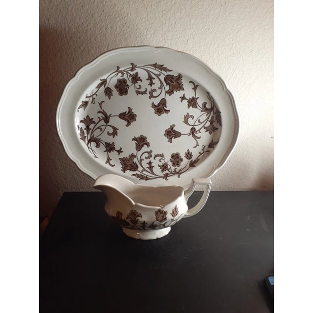 1930s Jg Meakin Ironstone England Pair of Platter & Gravy Boat Set- 2 Pieces For Sale - Image 4 of 8