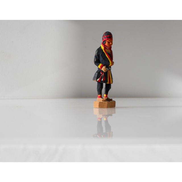 Mid-20th Century Scandinavian Traditional Hand-Carved Saami Figure from Georg Jonsson, 1950s For Sale - Image 9 of 18
