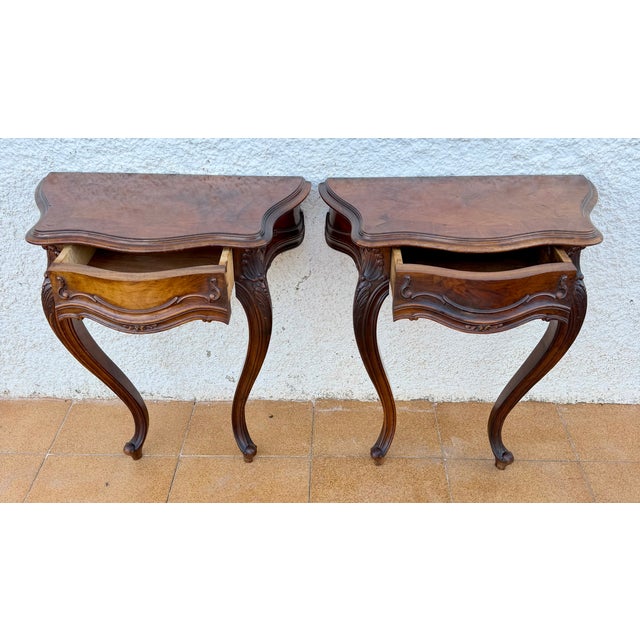 French Louis XV Style Walnut Wall-Mounted Bedside Tables, 1930, Set of 2 For Sale - Image 13 of 16
