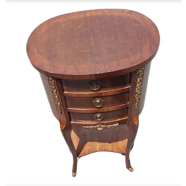French French Louis XV Style Brass Ormolu Mahogany 2-Tier 3-Drawer Oval Side Table For Sale - Image 3 of 8