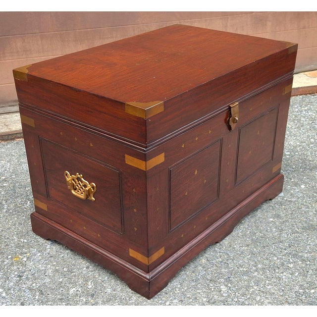 Mid 20th Century Federal Style Brass Inlaid Rosewood Chest For Sale - Image 4 of 12