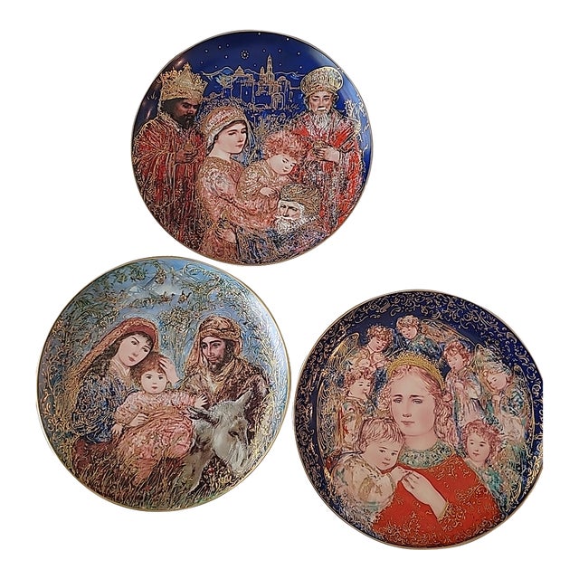 Edna Hibel Christmas Plates, Limited Editions 1985, 1986 and 1987 For Sale