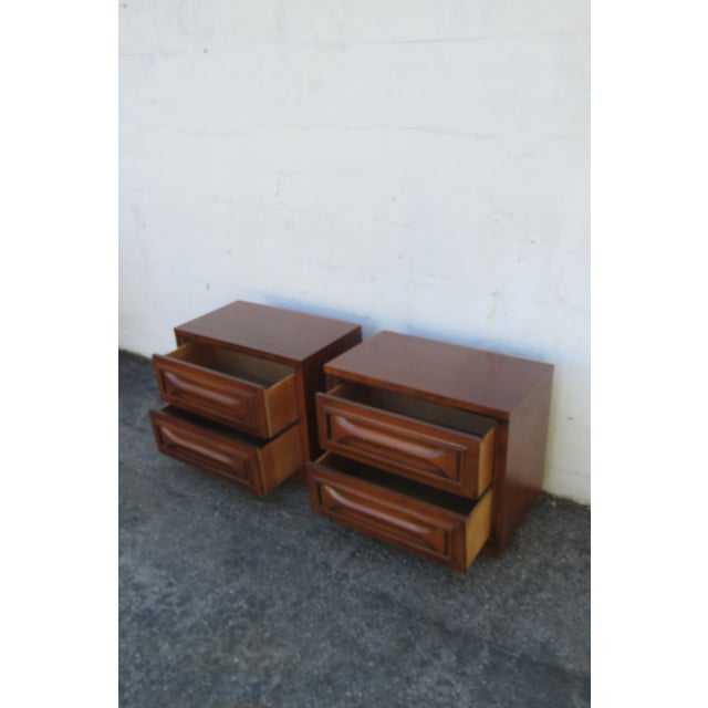 Mid-Century Modern Mid Century Modern Nightstands End Side Bedside Tables a Pair 6292 For Sale - Image 3 of 14