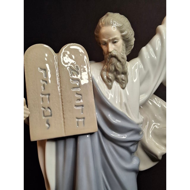 Mid-Century Modern Lladro Moses Figurine 5170 Ten Commandments Porcelain Statue Box Vintage Judaica For Sale - Image 3 of 17
