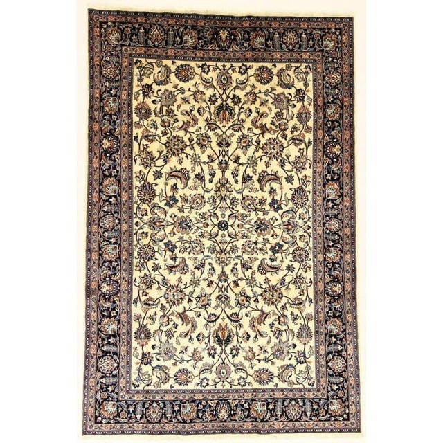 Middle Eastern Rug in Wool For Sale - Image 4 of 7