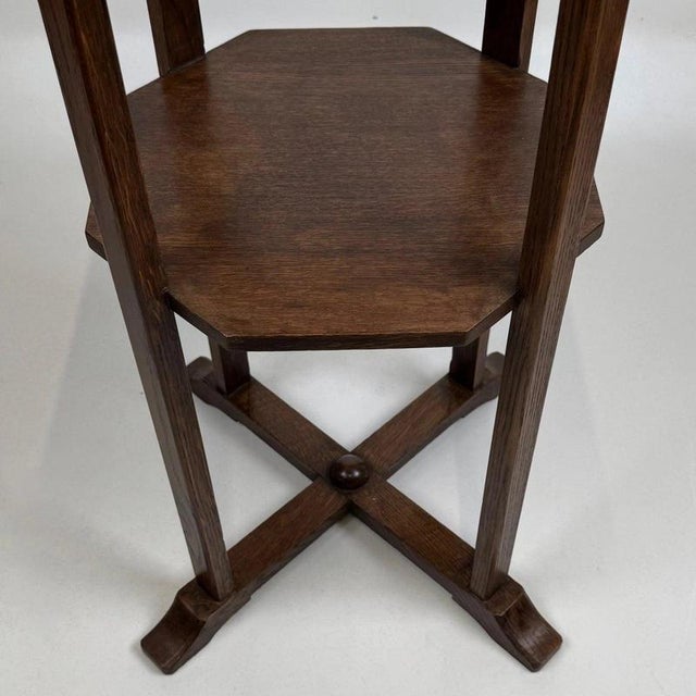 Antique Early 20th Century English Heals-Style Oak Side Table For Sale - Image 9 of 10