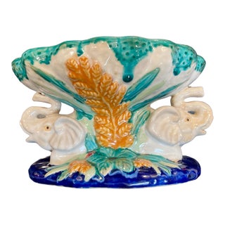 Early 20th Century Italian Majolica Bowl With Elephants For Sale