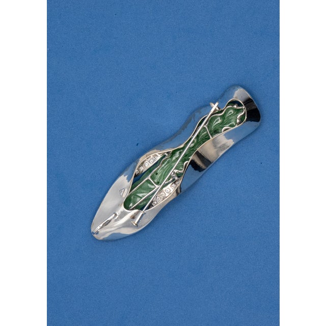 Late 20th Century 18k White Gold Diamond Carved Jade Pendant/Brooch Choker Wire Necklace For Sale - Image 10 of 12