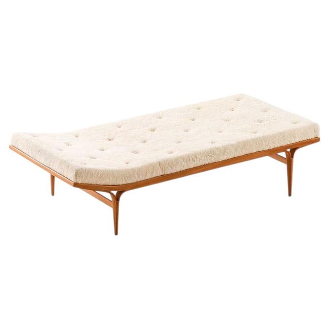 White Scandinavian Modern Daybed in Birch attributed to Bruno Mathsson, 1973 For Sale - Image 8 of 8
