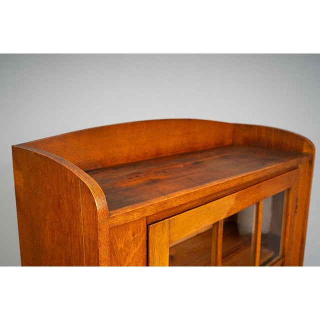 Small 20th Century Art Nouveau Bookcase in Oak For Sale - Image 8 of 18