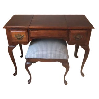 Stanley Furniture Queen Anne Vanity Table & Stool For Sale