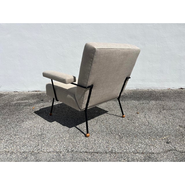 Beige 1950s Lounge Chair Attributed to Milo Baughman, Black Iron, Kravet Beligan Linen For Sale - Image 8 of 17