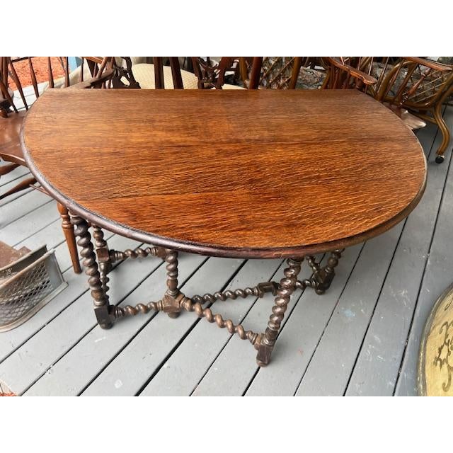 English Share 1920s English Oak Drop-Leaf Dining Table With Barley Twist Gate-Legs For Sale - Image 3 of 6