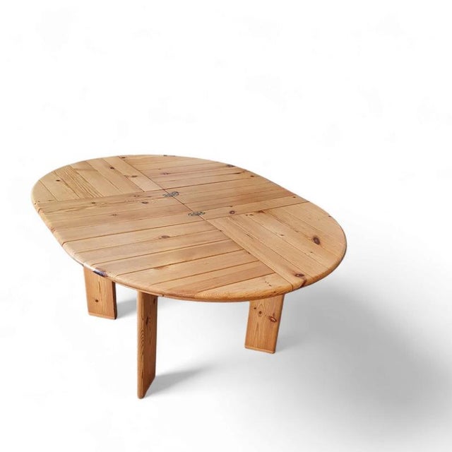 This dining table was designed by the Italian designer Silvio Coppola then edited in the 70s by Fratelli Montina, it was...