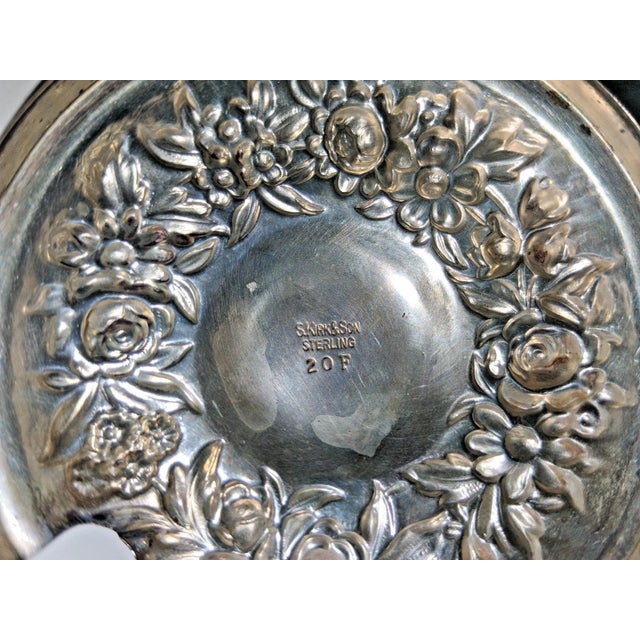 Early 20th Century Kirk & Son Sterling Silver Repousse & Etched Glass Jam/Condiment Jar With Spoon For Sale In New York - Image 6 of 7