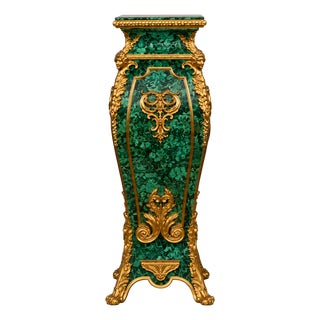 French Rococo-Style Green Pedestal – Ornate Gold Leaf & Bronze Details With Marbleized Finish For Sale
