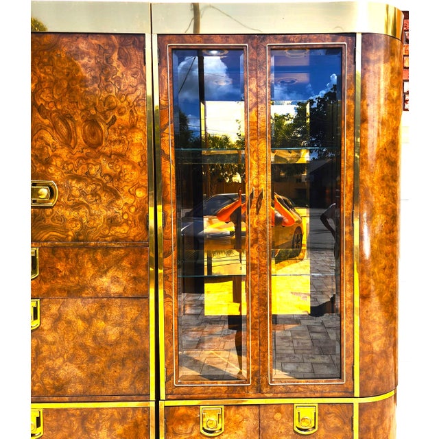 1970s Mastercraft Display Cabinets Burl & Brass For Sale - Image 5 of 16