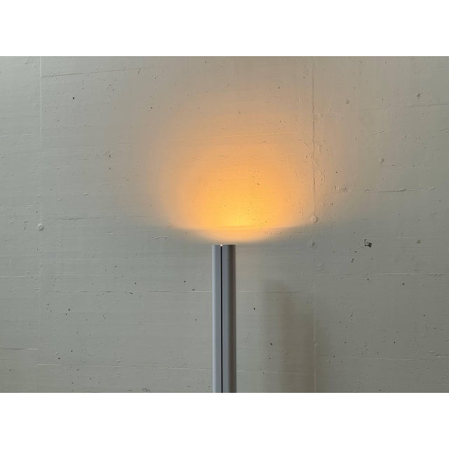 Artemide Megaron Floor Lamp in White by Gianfranco Frattini for Artemide, 1970s For Sale - Image 4 of 18