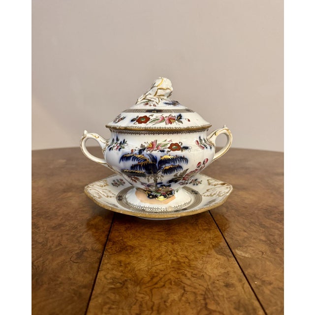 Antique Victorian Dinner Service from Wedgwood, 1880, Set of 36 For Sale - Image 11 of 15