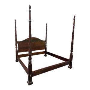 Henkel Harris Vine Carved Flame Mahogany Hand Carved 4 Post King Bed Frame
