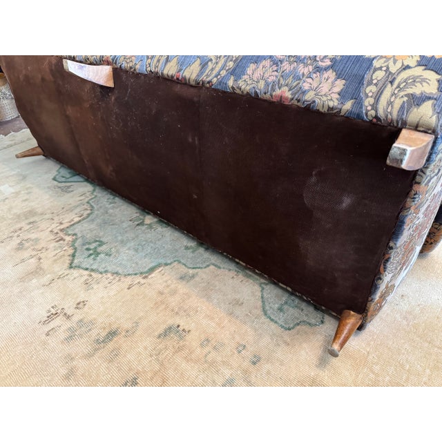 Gio Ponti Mid-20th Century Italian Sofa in the manner of Gio Ponti For Sale - Image 4 of 7