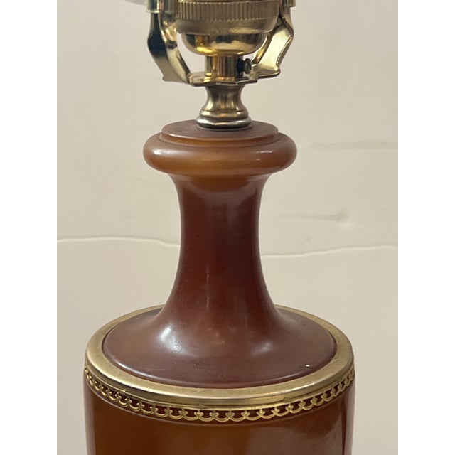 Hollywood Regency 1990s Alabaster Table Lamp With Brass Fitting For Sale - Image 3 of 9