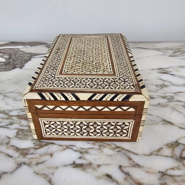 Persian Mid 20th Century Indo Persian Micro-Mosaic Inlaid Wooden Trinket Box For Sale - Image 3 of 7
