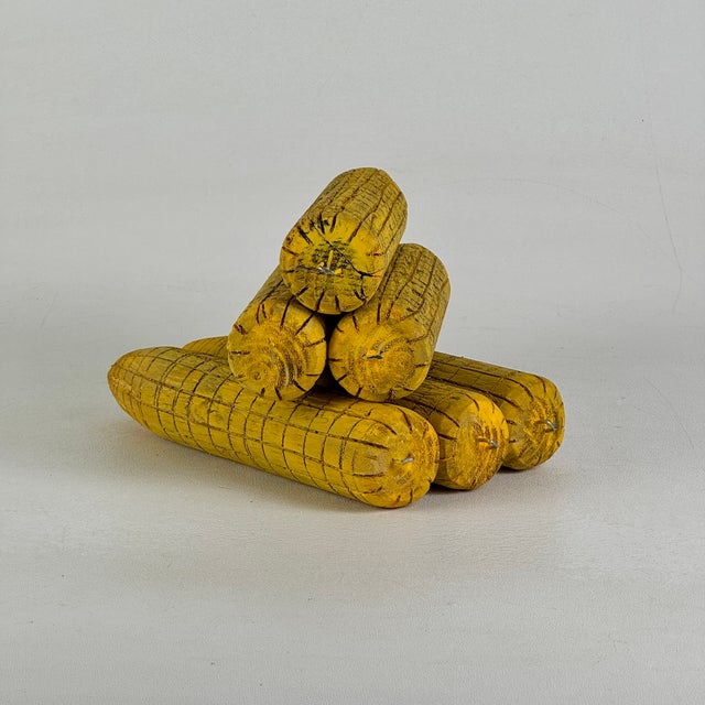American Set of 6 Vintage Primitive Hand Carved and Painted Corn Cob Decoys For Sale - Image 3 of 7