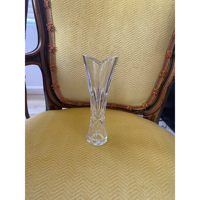 Classic Waterford's iconic Lismore pattern, which features signature diamond and wedge cuts. Sweetheart design,...