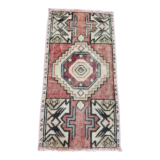 Turkish Yastik Rug 1'6" x 2'10" For Sale