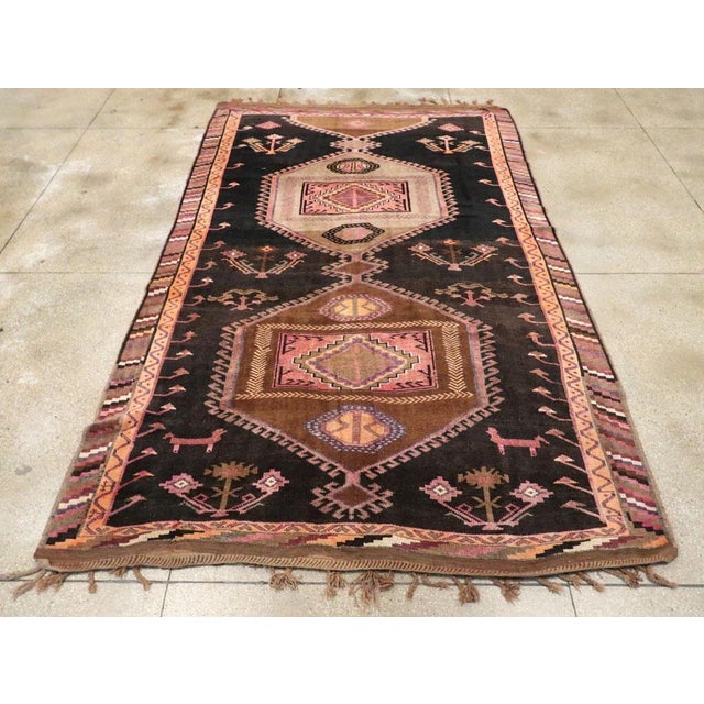 Mid 20th Century Galerie Shabab Collection Tribal Mid-20th Century Handmade Turkish Anatolian Room Size Carpet For Sale - Image 5 of 10