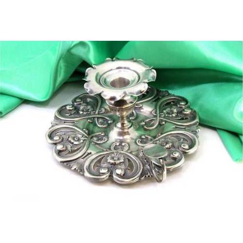 Silver Silver Paddle with Floral Motifs and Smooth Handle For Sale - Image 8 of 8