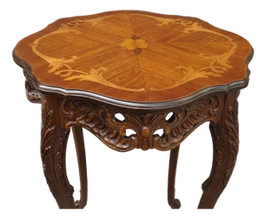Late 19th Century Refinished French Louis XV Style Carved Walnut and Marquetry Side or Lamp Table