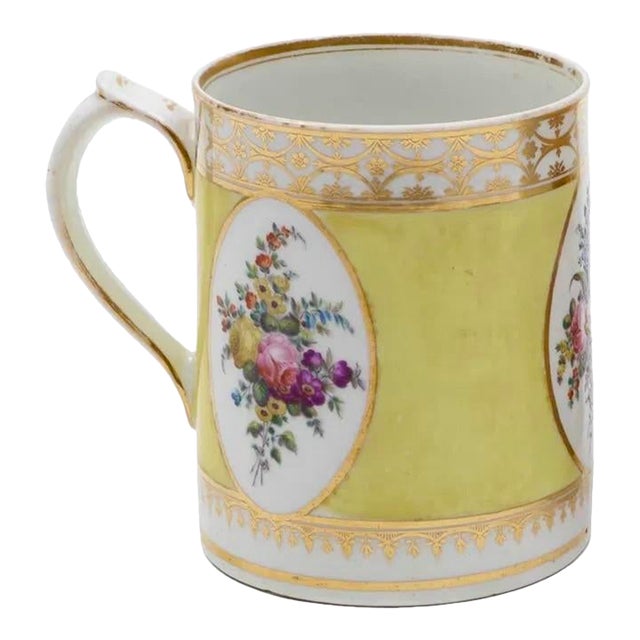 Antique Early 19th Century Georgian Chamberlains Worcester Yellow Ground Mug With Oval Panels of Flower Bouquets Circa 1800 For Sale