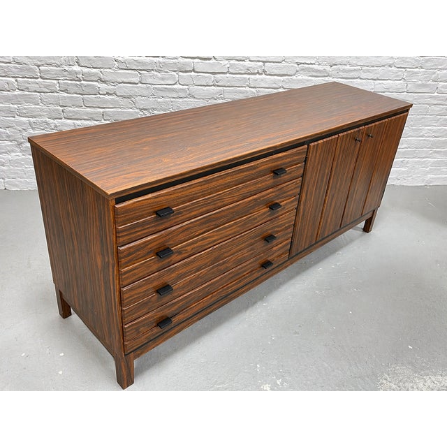 Wood Mid Century Modern Long Dresser / Credenza by American of Martinsville, C. 1960's For Sale - Image 7 of 10