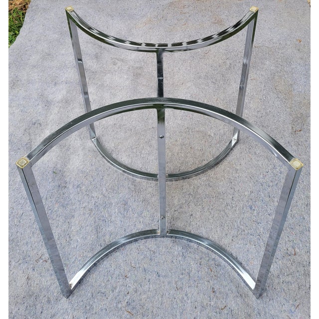 Mid-Century Modern 1972 Cal-Style Chrome and Smoked Glass Dining Set With Swivel Chairs - Set of 6 For Sale - Image 3 of 18