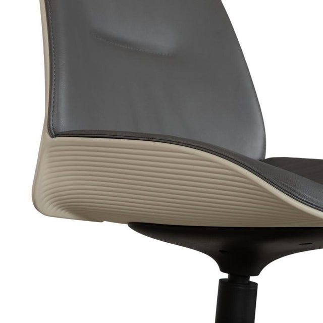 Nuez Leather Bar Stools from Andreu World, Set of 8 For Sale - Image 6 of 13