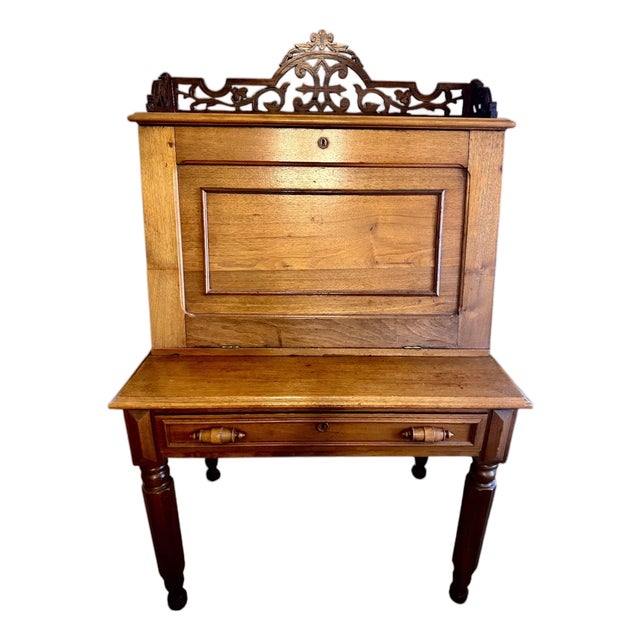 Early 19th Century American Fall Front Plantation Desk For Sale