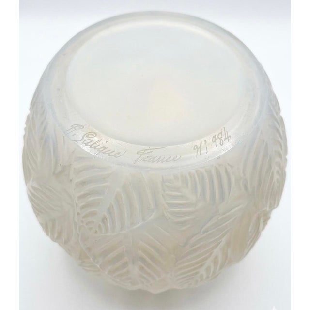 Lalique “Ormeaux” Vase, Model No. 984 For Sale - Image 10 of 16