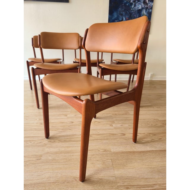 Model Od49 Dining Chairs in Teak and Cognac Italian Leather by Erik Buch for Oddense Maskinsnedkeri / O.D. Møbler, Denmark, 1960s, Set of 6 For Sale - Image 6 of 13